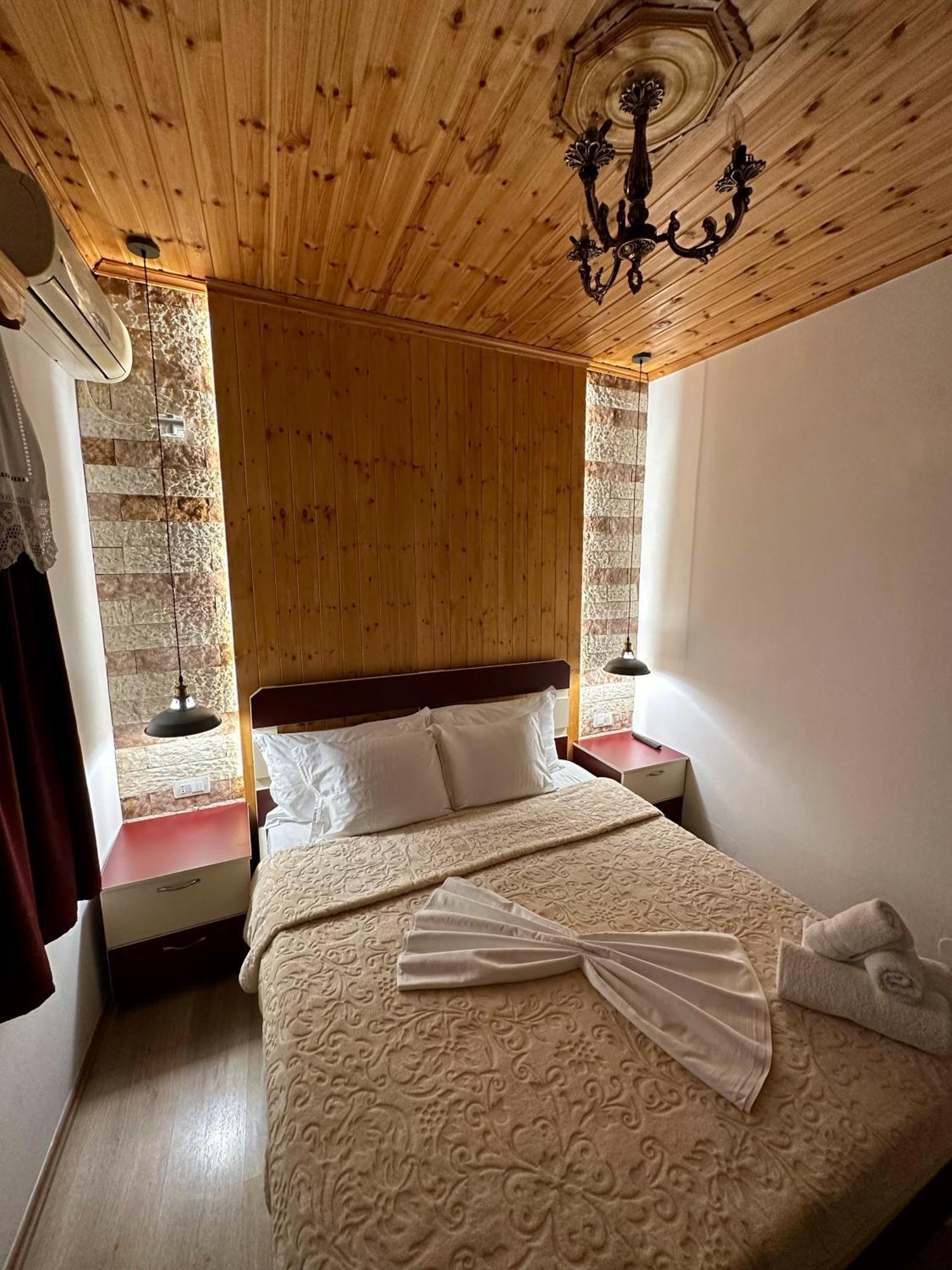 "Mani Guest House" Гирокастра Экстерьер фото